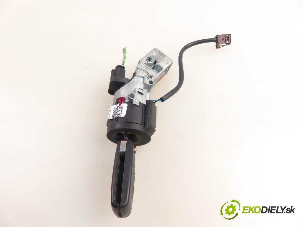 CITROEN C4 I (LC_) HB 2006 80,00 1.6 HDi - 9HY (DV6TED4) 1560,00 spinačka N0502455 ; N0502073 ; 9649781080 (Spínacia skrinka)