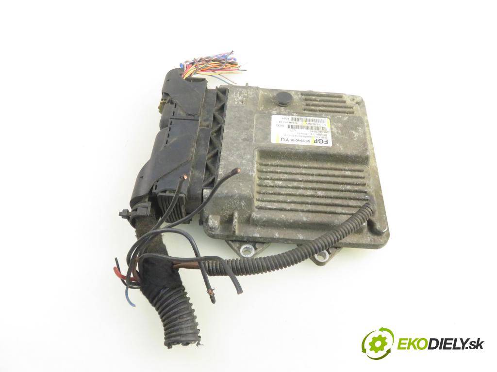 OPEL COMBO C FURGON 2006 51,00 1.3 CDTI 16V - Z 13 DT 1248,00 Riadiaca jednotka Motor 55194018YU ; MJD6J0C6
