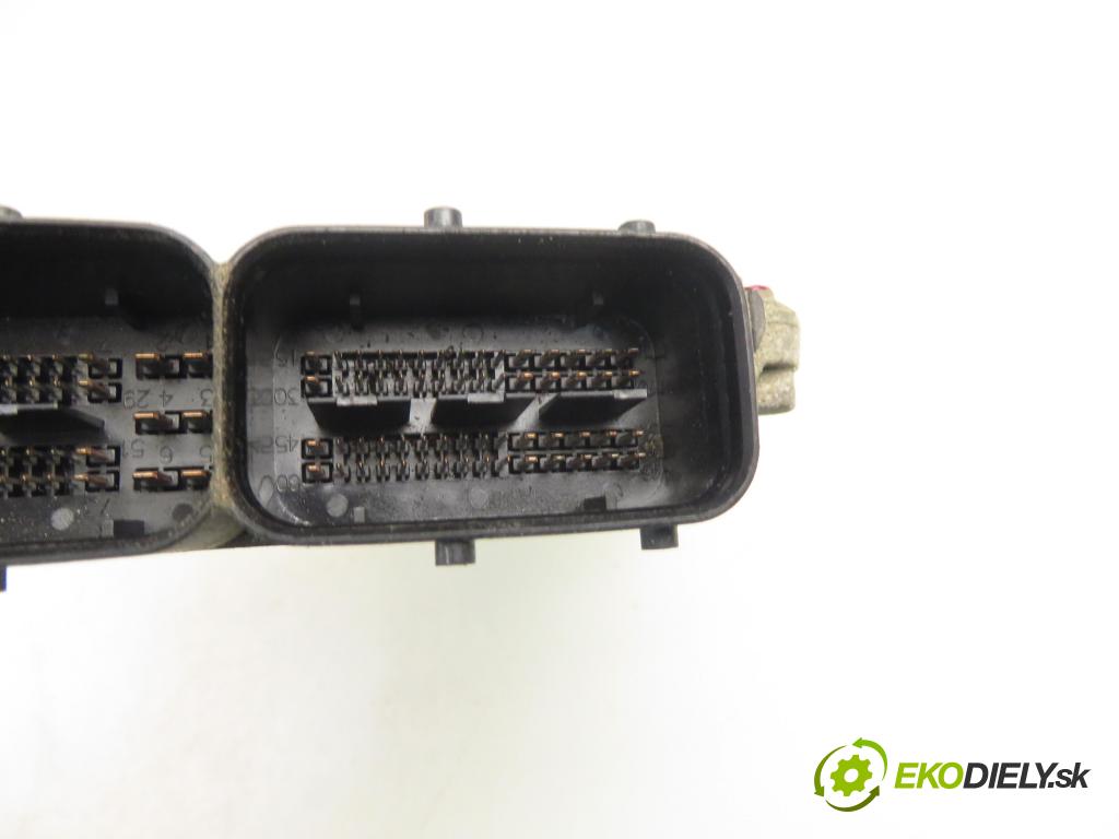 OPEL COMBO C FURGON 2006 51,00 1.3 CDTI 16V - Z 13 DT 1248,00 Riadiaca jednotka Motor 55194018YU ; MJD6J0C6