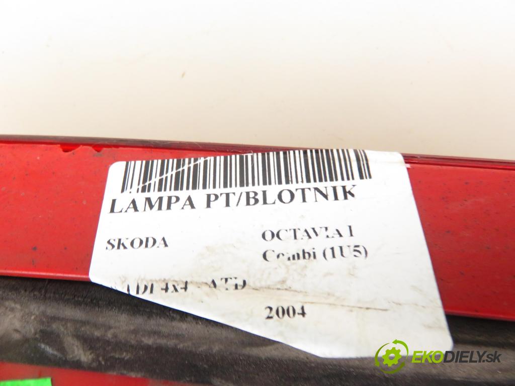 SKODA OCTAVIA I Combi (1U5) KOMBI 2004 74,00 1.9 TDI 4x4 - ATD 1896,00 Svetlo pravé zadné 1U5945096B ; 1U5945112B