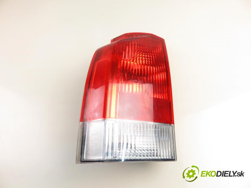 VOLVO V70 II SW (285) KOMBI 2004 154,00 2.5 T AWD 209 - B 5254 T2 2521,00 světlo levé zadní