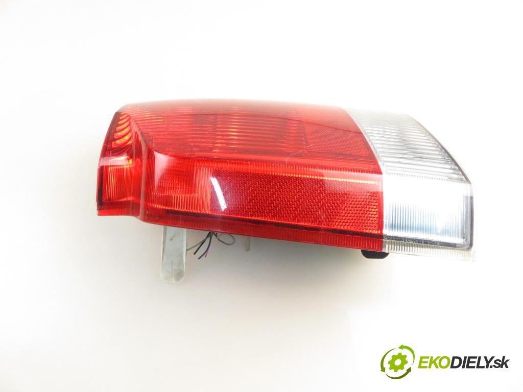 VOLVO V70 II SW (285) KOMBI 2004 154,00 2.5 T AWD 209 - B 5254 T2 2521,00 světlo levé zadní