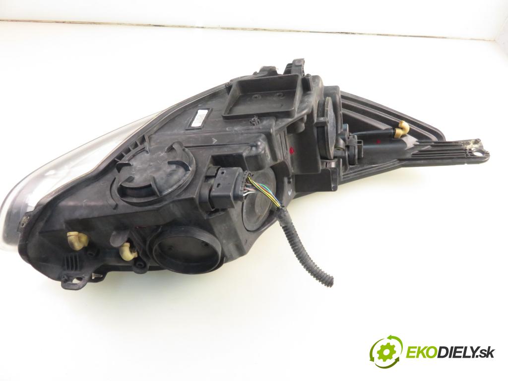 FORD FOCUS III Turnier KOMBI 2014 92,00 1.0 EcoBoost 125 - M1DA 998,00 světlo LP BM5113W030RB
