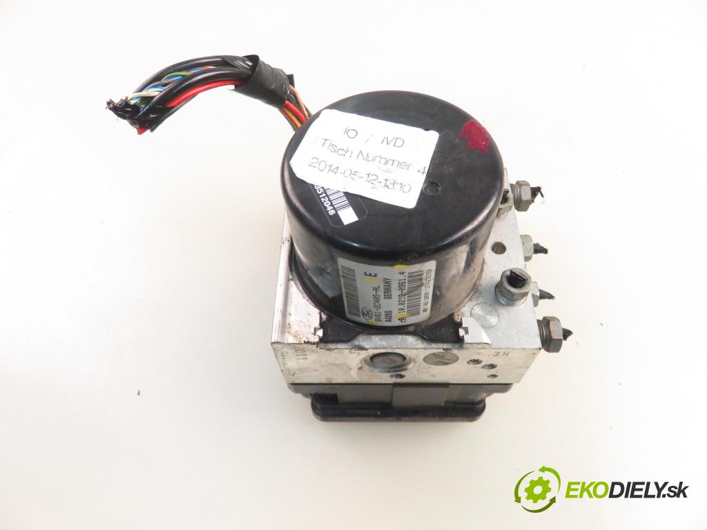FORD FOCUS III Turnier KOMBI 2014 92,00 1.0 EcoBoost 125 - M1DA 998,00 pumpa ABS 10096101993 ; BV612C405AL ; 10021209614 (Pumpy brzdové)