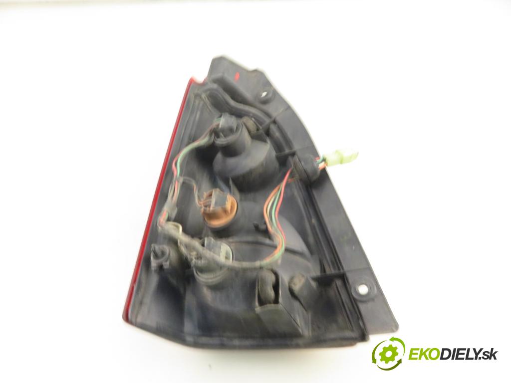 OPEL AGILA (A) (H00) HB 2003 43,00 1.0 12V - Z 10 XE 973,00 světlo pravé zadní