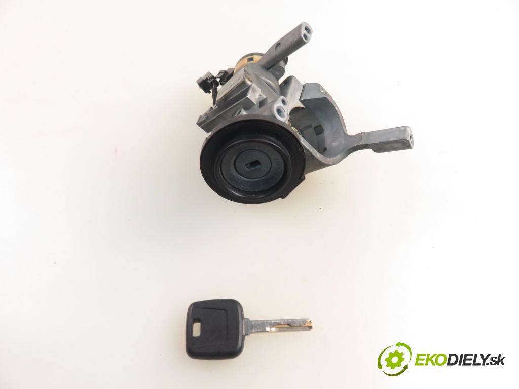 VOLVO S40 I (VS) SEDAN 1999 70,00 1.9 DI - D 4192 T2 1870,00 spinačka  (Spínacia skrinka)