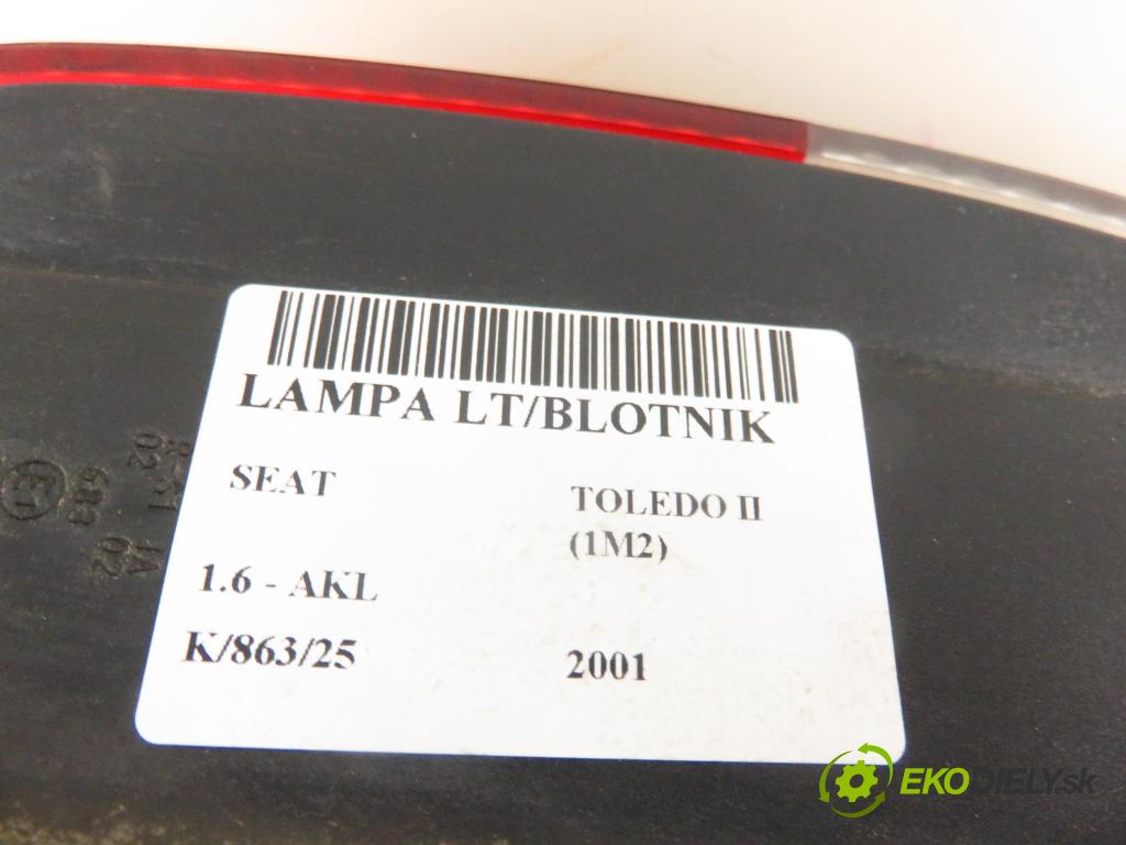 SEAT TOLEDO II (1M2) SEDAN 2001 74,00 1.6 - AKL 1595,00 světlo levé zadní 1M5945095B