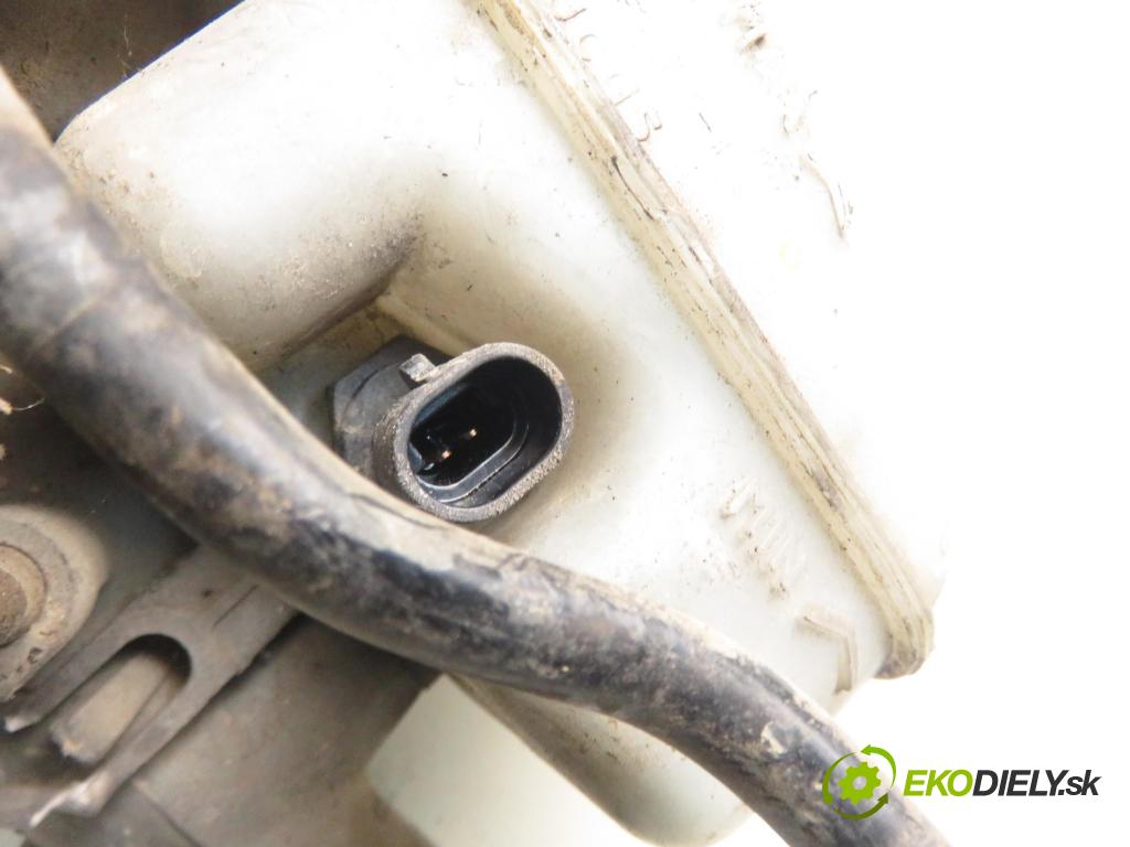OPEL ASTRA G Kombi (T98) KOMBI 2000 55,00 1.7 DTI 16V - Y 17 DT 1686,00 posilovač 90498034MC (Servočerpadlá, pumpy řízení)