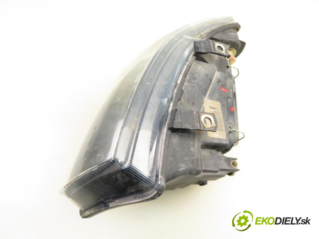 SEAT TOLEDO II (1M2) SEDAN 2001 74,00 1.6 - AKL 1595,00 Svetlo PP 087481