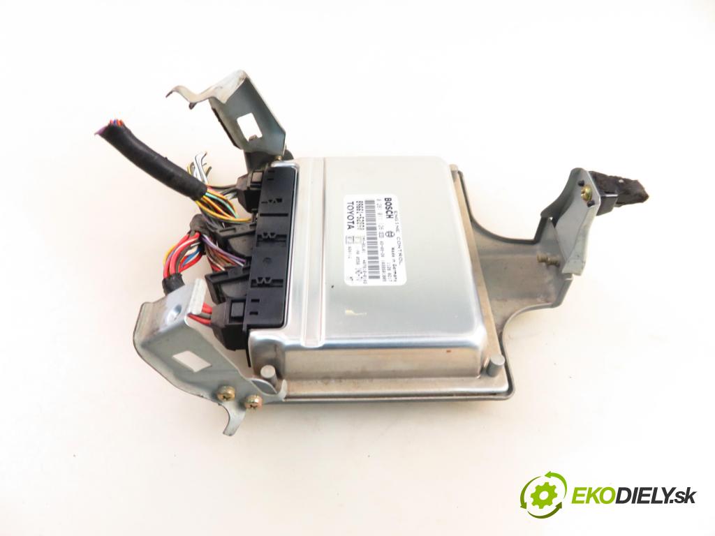 TOYOTA YARIS (_P1_) HB 2004 55,00 1.4 D-4D (NLP10_) - 1ND-TV 1364,00 Riadiaca jednotka Motor 896605C010 ; 407100143