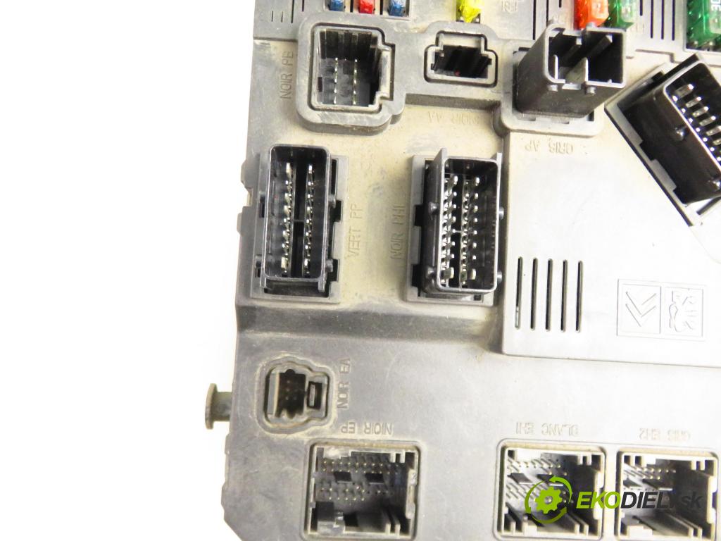 PEUGEOT PARTNER Combispace (5F) KOMBIVAN 2003 51,00 1.9 D - WJY (DW8B) 1868,00 MODUL BSI S118085320 ; 9650584580
