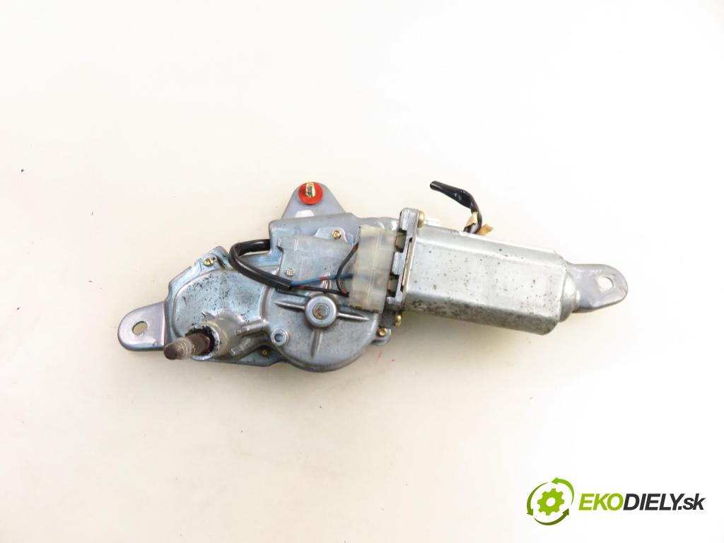 TOYOTA YARIS (_P1_) HB 2004 55,00 1.4 D-4D (NLP10_) - 1ND-TV 1364,00 motorek stěrače ZADNÍ: 8513052010 ; 1592004054