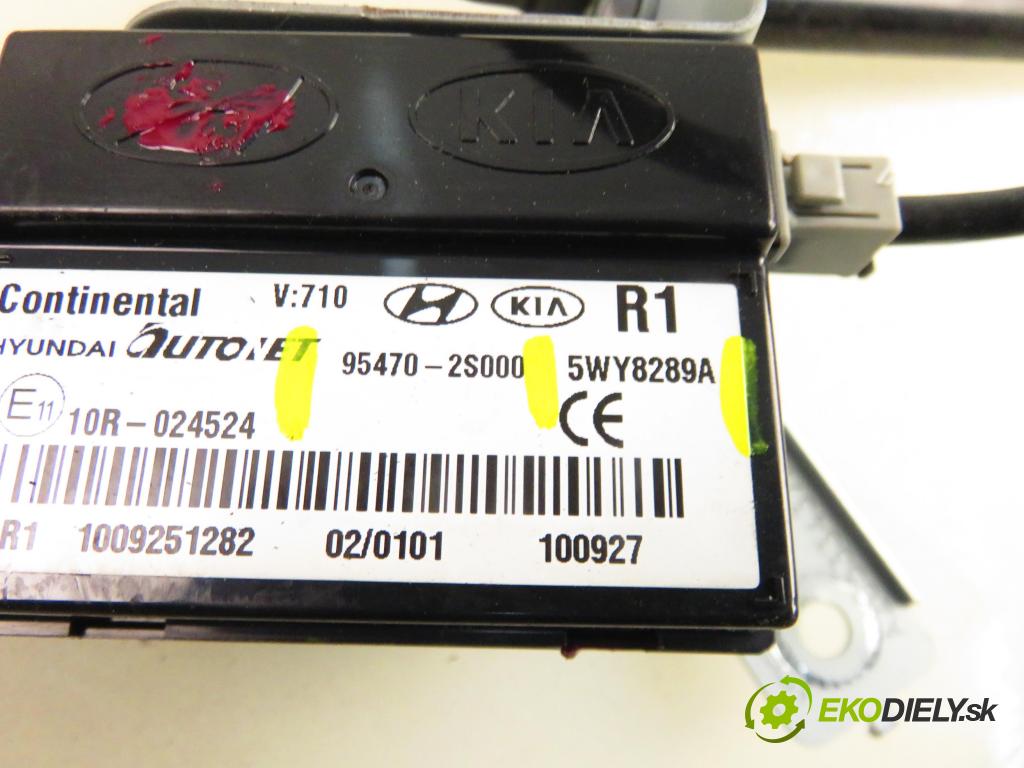 HYUNDAI ix35 (LM, EL, ELH) SUV 2011 135,00 2.0 CRDi 4WD 184 - D4HA 1995,00 zesilovač Antenní: 954702S000 ; 5WY8289A (Zesilovače)