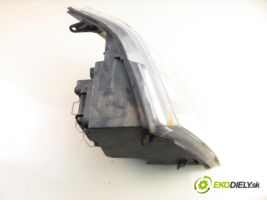 FORD TRANSIT Furgon (FA_ _) FURGON 2006 63,00 2.2 TDCi - P8FA 2198,00 Svetlo PP