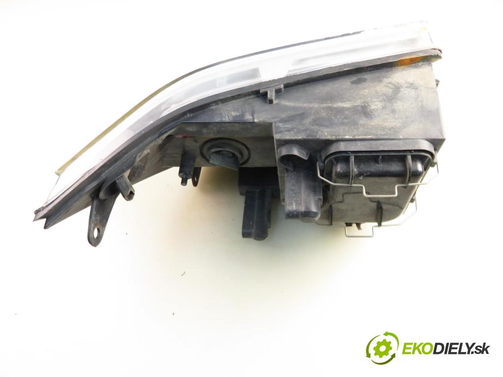 FORD TRANSIT Furgon (FA_ _) FURGON 2006 63,00 2.2 TDCi - P8FA 2198,00 Svetlo PP