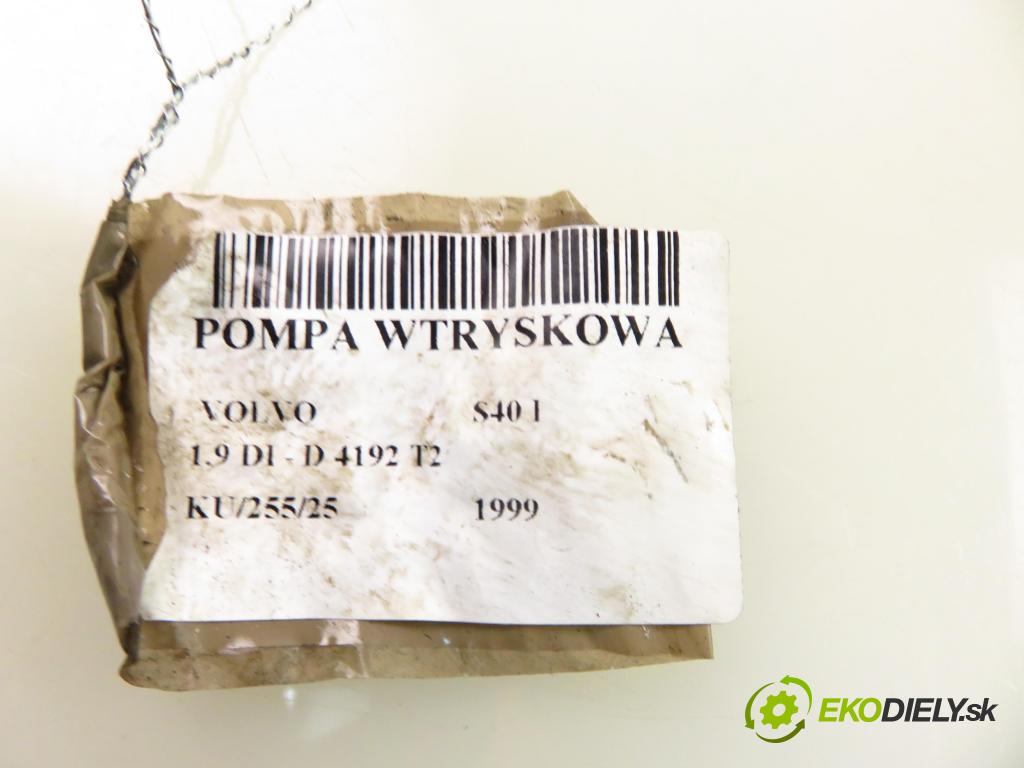 VOLVO S40 I (VS) SEDAN 1999 70,00 1.9 DI - D 4192 T2 1870,00 Pumpa vstrekovacia 0460414984 ; 7799114070 (Vstrekovacie čerpadlo)