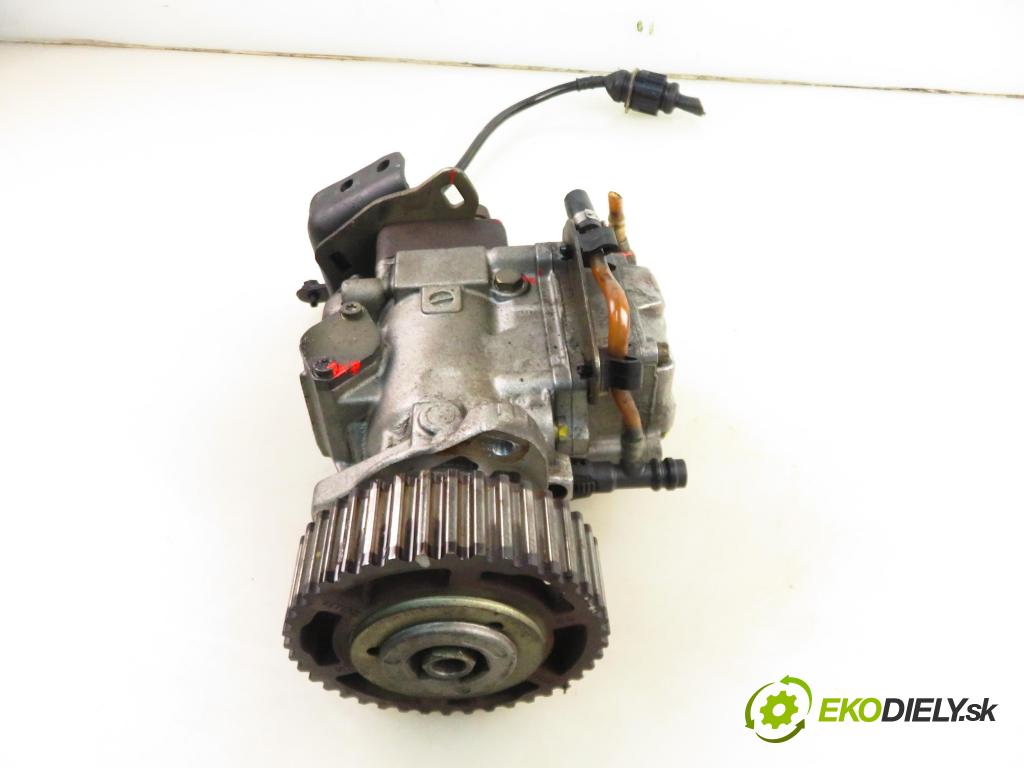 VOLVO S40 I (VS) SEDAN 1999 70,00 1.9 DI - D 4192 T2 1870,00 Pumpa vstrekovacia 0460414984 ; 7799114070 (Vstrekovacie čerpadlo)