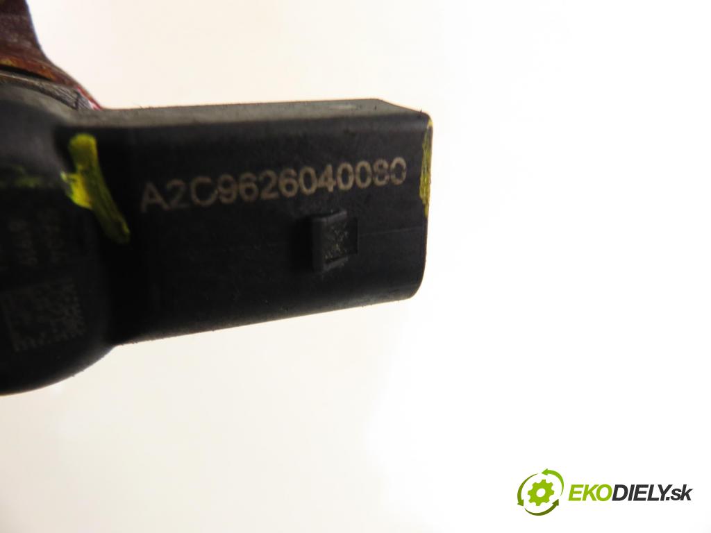 SKODA SUPERB II kombi (3T5) KOMBI 2011 77,00 1.6 TDI - CAYC 1598,00 vstrekovač A2C9626040080 (Vstrekovač paliva)