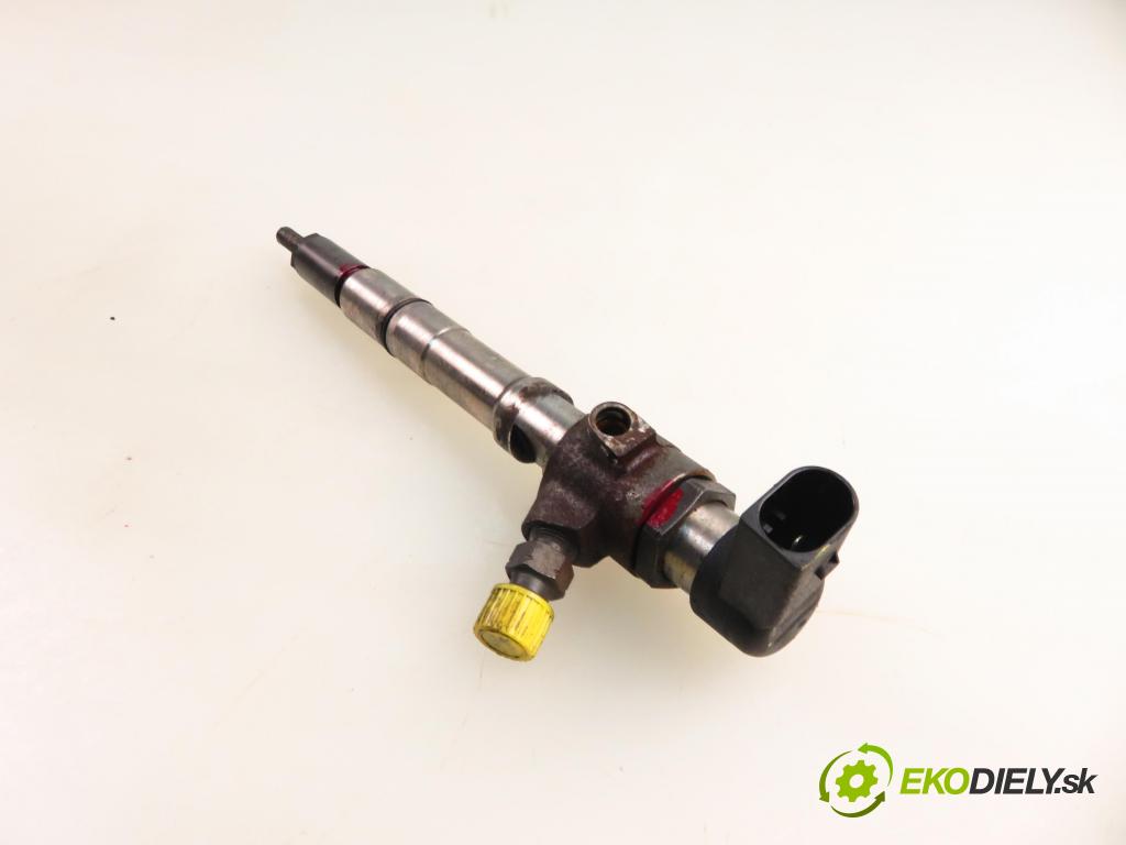 SKODA SUPERB II kombi (3T5) KOMBI 2011 77,00 1.6 TDI - CAYC 1598,00 vstrekovač A2C9626040080 (Vstrekovač paliva)