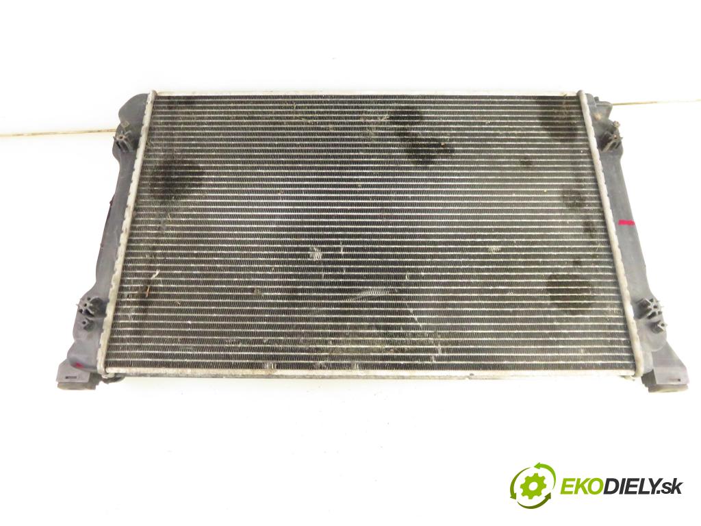 AUDI A4 Avant (8ED, B7) KOMBI 2004 103,00 2.0 TDI 16V - BLB 1968,00 chladič vody 8E0121251A