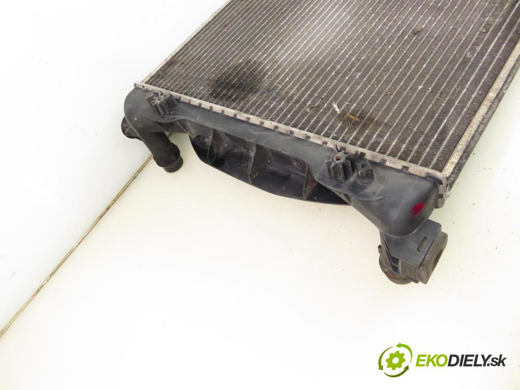 AUDI A4 Avant (8ED, B7) KOMBI 2004 103,00 2.0 TDI 16V - BLB 1968,00 chladič vody 8E0121251A