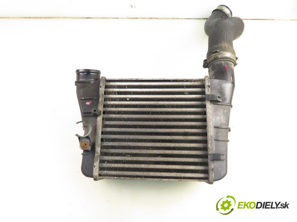 AUDI A4 Avant (8ED, B7) KOMBI 2004 103,00 2.0 TDI 16V - BLB 1968,00 chladič intercooler 8E0145805AA