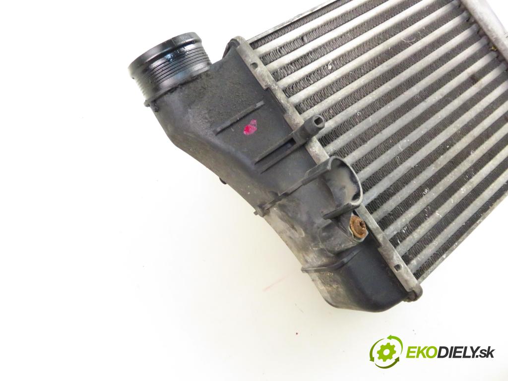AUDI A4 Avant (8ED, B7) KOMBI 2004 103,00 2.0 TDI 16V - BLB 1968,00 chladič intercooler 8E0145805AA