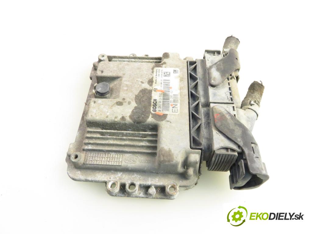 OPEL ZAFIRA B (A05) MINIVAN 2006 88,00 1.9 CDTI 8V 120 - Z 19 DT 1910,00 Riadiaca jednotka Motor 0281013593 ; 55205621
