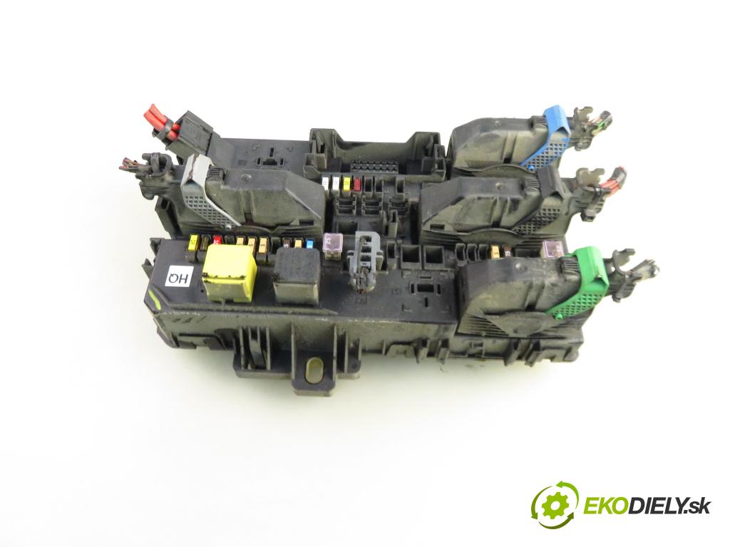 OPEL ZAFIRA B (A05) MINIVAN 2006 88,00 1.9 CDTI 8V 120 - Z 19 DT 1910,00 MODUL BSI 13220831HQ