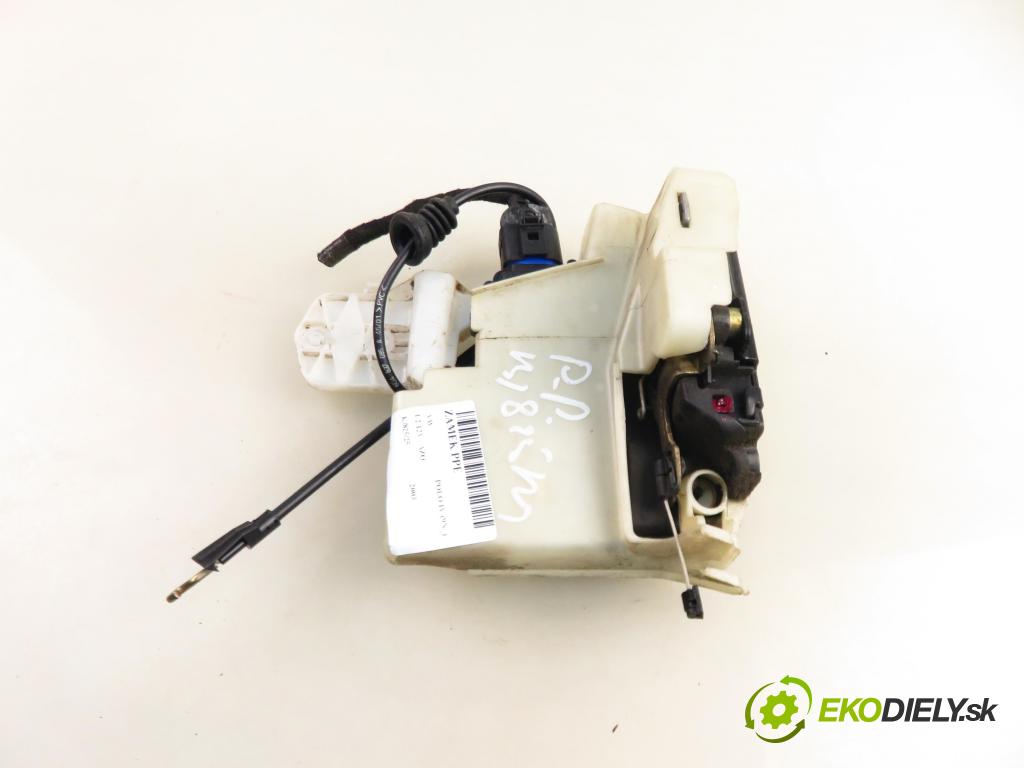 VW POLO (9N_) HB 2003 47,00 1.2 12V 64 - AZQ 1198,00 zámok PPE