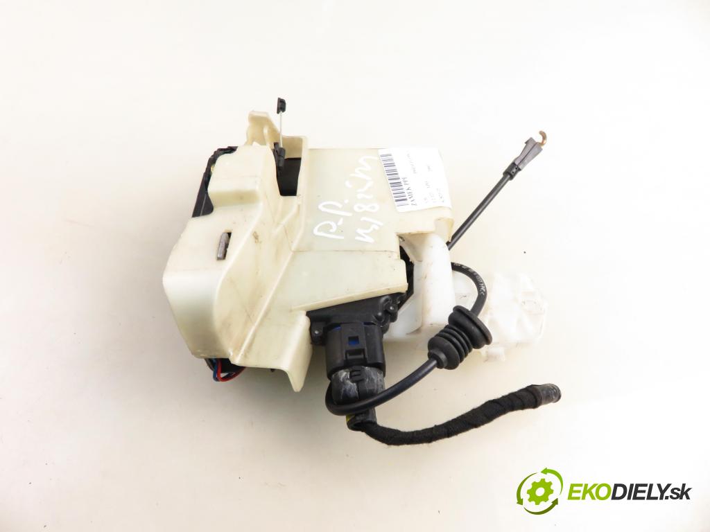 VW POLO (9N_) HB 2003 47,00 1.2 12V 64 - AZQ 1198,00 zámok PPE