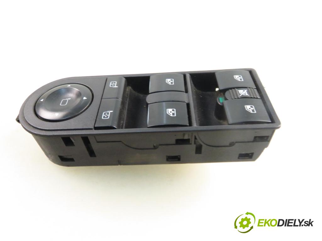OPEL ZAFIRA B (A05) MINIVAN 2006 88,00 1.9 CDTI 8V 120 - Z 19 DT 1910,00 Panel ovládania okien 13228699