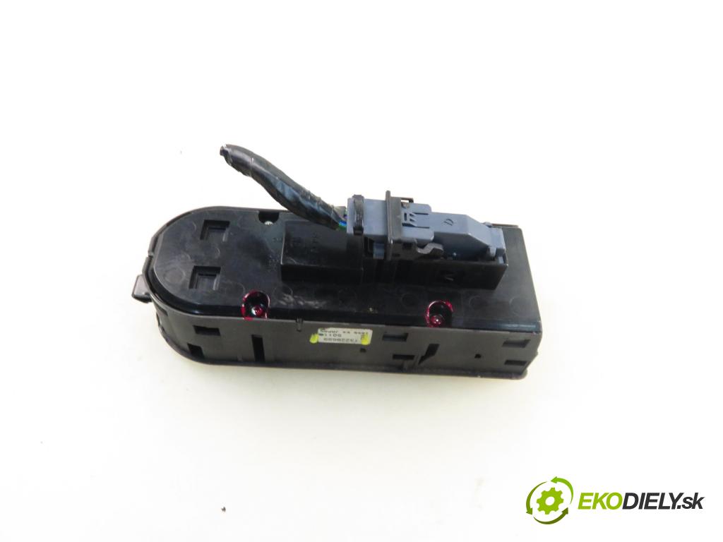 OPEL ZAFIRA B (A05) MINIVAN 2006 88,00 1.9 CDTI 8V 120 - Z 19 DT 1910,00 Panel ovládania okien 13228699