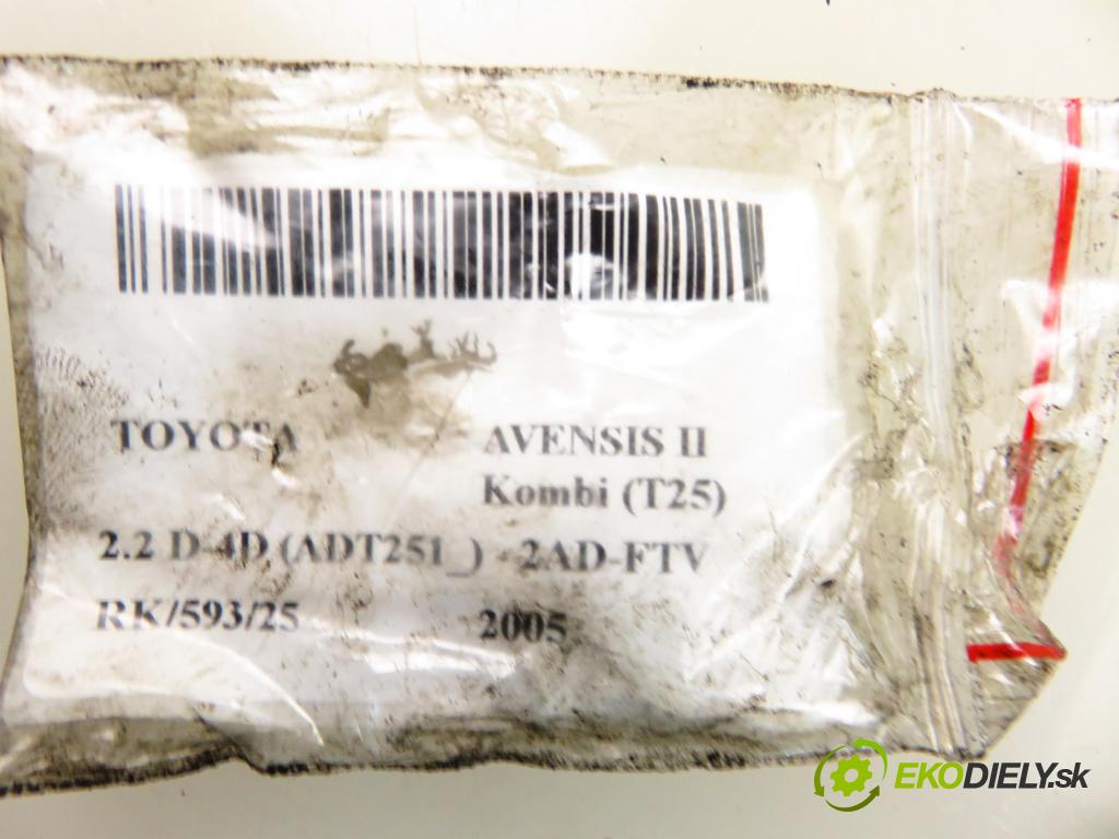 TOYOTA AVENSIS Kombi (_T25_) KOMBI 2005 110,00 2.2 D-4D (ADT251) 150 - 2AD-FTV 2231,00 vstrekovač 2367026011 (Vstrekovač paliva)