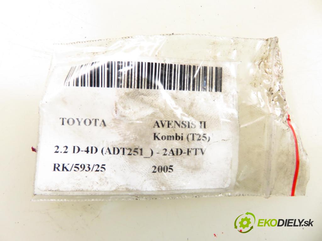TOYOTA AVENSIS Kombi (_T25_) KOMBI 2005 110,00 2.2 D-4D (ADT251) 150 - 2AD-FTV 2231,00 vstrekovač 2367026011 (Vstrekovač paliva)