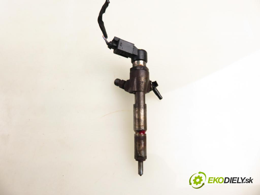 FORD MONDEO IV sedan (BA7) SEDAN 2008 92,00 1.8 TDCi - KHBA 1753,00 vstrekovač 4M5Q9F593AD (Vstrekovač paliva)