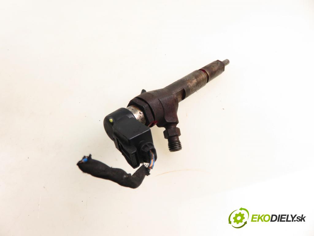 FORD MONDEO IV sedan (BA7) SEDAN 2008 92,00 1.8 TDCi - KHBA 1753,00 vstrekovač 4M5Q9F593AD (Vstrekovač paliva)