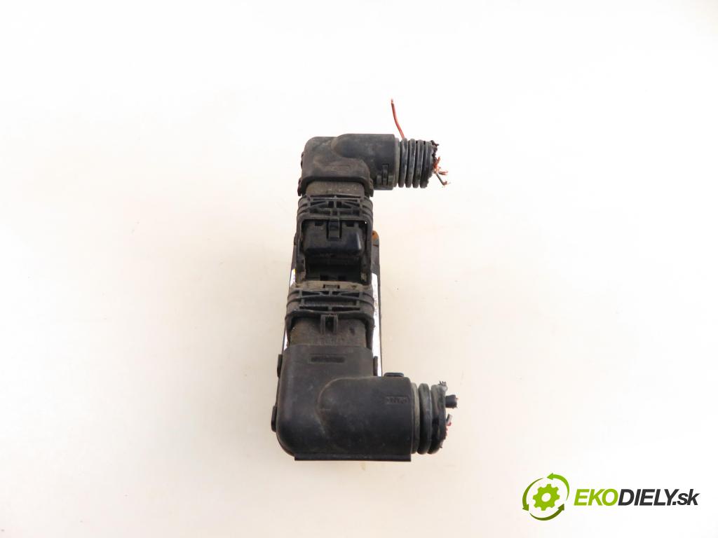 FIAT PUNTO (188_) HB 2003 44,00 1.2 60 - 188 A4.000 1242,00 Riadiaca jednotka Motor IAW5AFP3 ; 55187377
