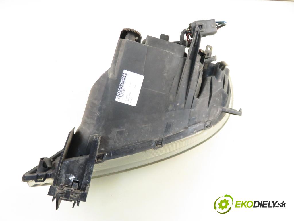 MAZDA 2 (DY) HB 2005 50,00 1.4 CD - F6JA 1399,00 Svetlo PP 3M7113W029AG