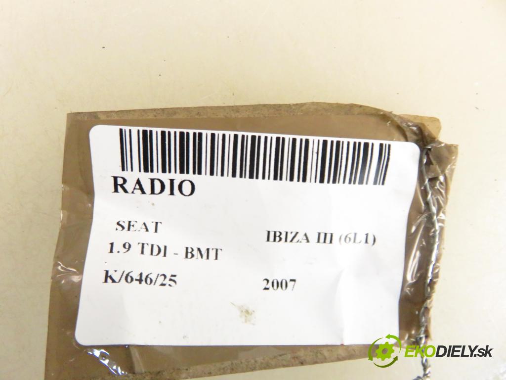 SEAT IBIZA III (6L1) HB 2007 74,00 1.9 TDI - BMT 1896,00 RADIO CD 6L0035186C