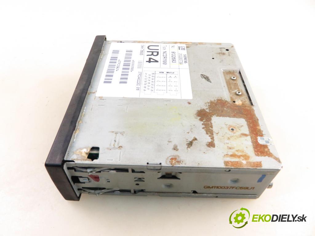 OPEL FRONTERA B (6B_) TERENOWY 2003 0,00 2.2 DTI - Y 22 DTH 2172,00 RADIO 9132693