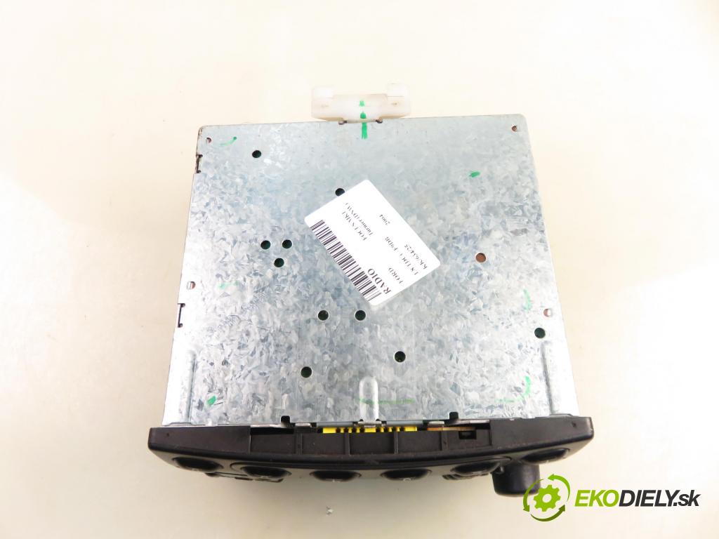 FORD FOCUS Turnier (DNW) KOMBI 2004 85,00 1.8 TDCi - F9DB 1753,00 RADIO YS4F18C815AD