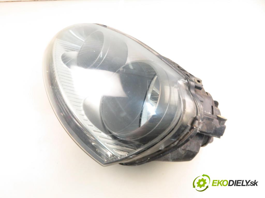 VW GOLF V (1K1) HB 2003 77,00 1.9 TDI - BXE 1896,00 Svetlo LP 1K6941005A