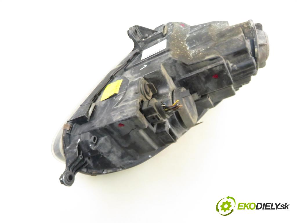 VW GOLF V (1K1) HB 2003 77,00 1.9 TDI - BXE 1896,00 Svetlo LP 1K6941005A