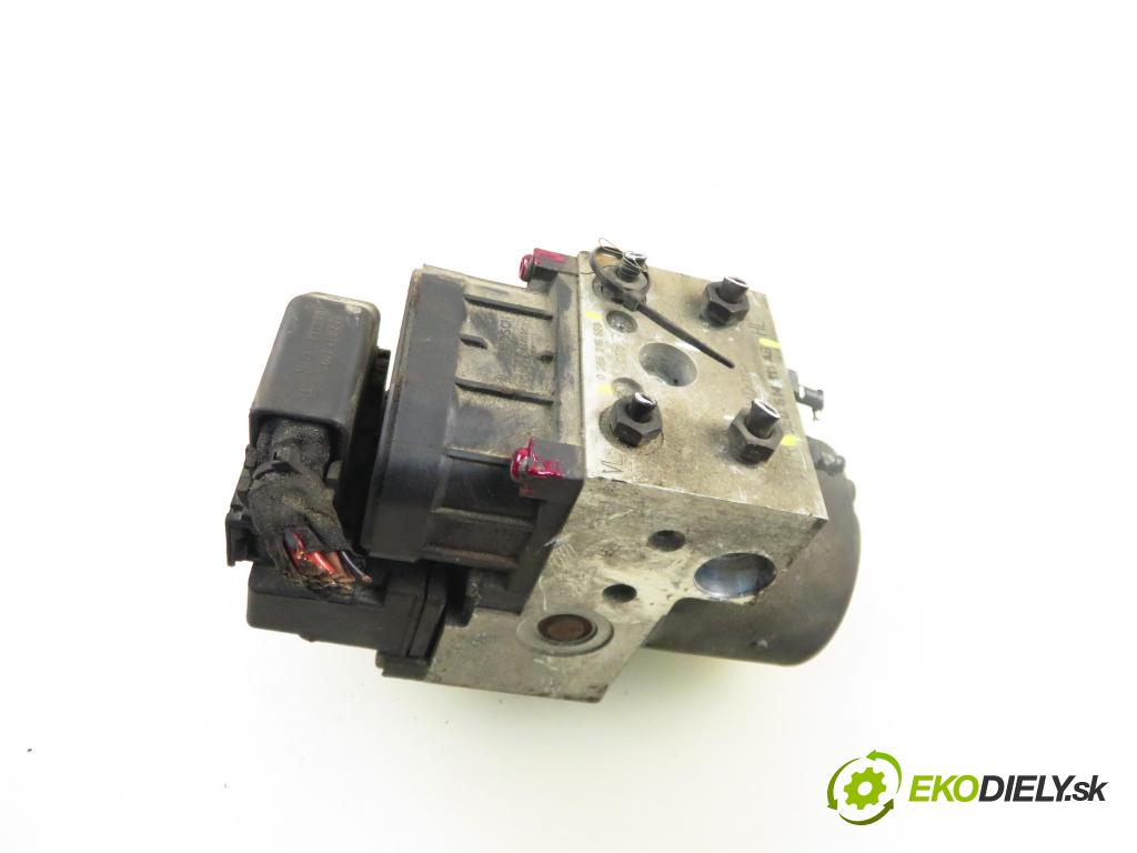 AUDI A4 (8D2, B5) SEDAN 1998 110,00 1.8 T - APU 1781,00 pumpa ABS 8E0614111AB ; 0265216559 ; 0273004281 (Pumpy brzdové)