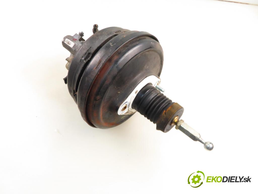 AUDI A4 Avant (8D5, B5) KOMBI 2001 85,00 1.9 TDI - AJM 1896,00 Posilovač 4B3612105A (Servočerpadlo)