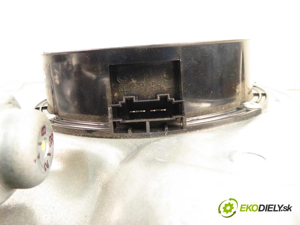 VW POLO (9N_) HB 2003 47,00 1.2 12V 64 - AZQ 1198,00 mechanismus oken PPE 6Q2959801A ; 6Q4837462G ; 6Q4837756