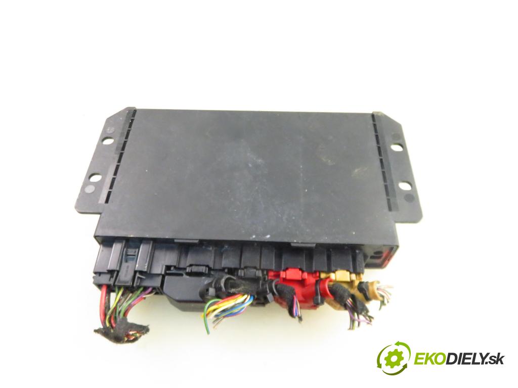 AUDI A4 (8E2, B6) SEDAN 2001 96,00 1.9 TDI PD 130 - AWX 1896,00 MODUL komfortu 8E0959433AJ
