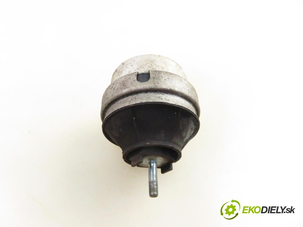 AUDI A4 (8D2, B5) SEDAN 1998 110,00 1.8 T - APU 1781,00 AirBag motora