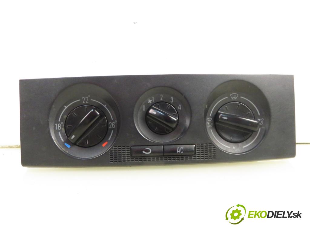 SKODA FABIA I Combi (6Y5) KOMBI 2007 59,00 1.4 16V - BUD 1390,00 Panel kúrenia KLIMATIZACE: 6Y0820045C